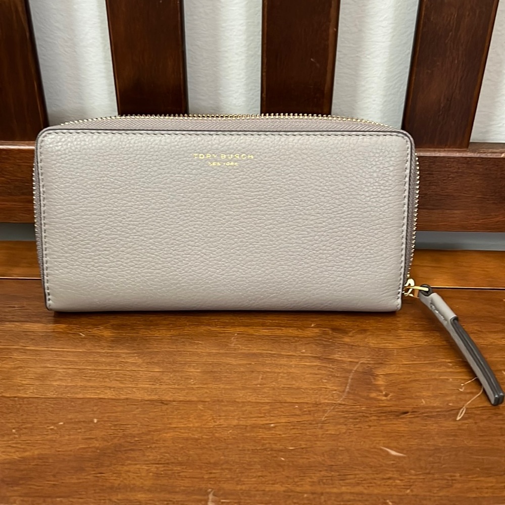 Tory Burch Perry Zip Continental Wallet